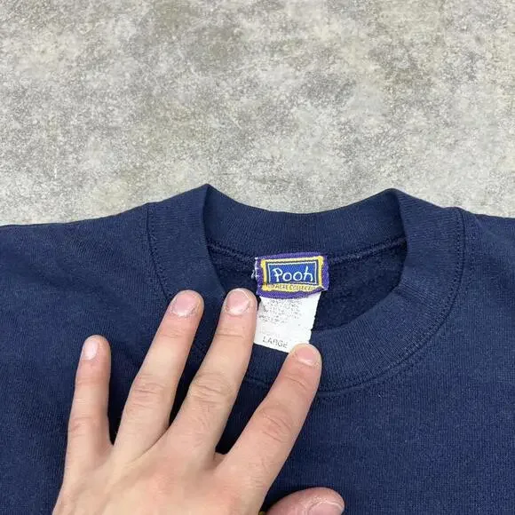 vintage winnie the pooh disney flower spell out crewneck size large - Picture 4 of 4